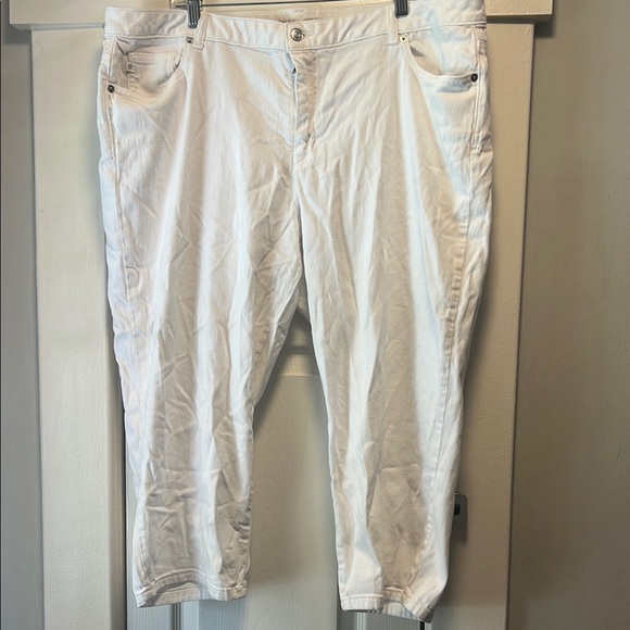 Michael Kors Pants - Micheal Kors White Cropped Pants